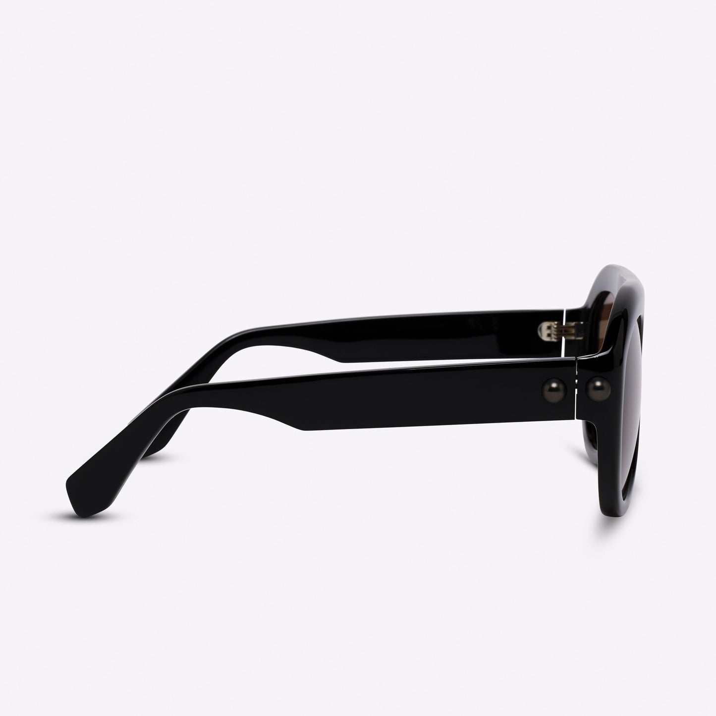 Black aviator sunglasses with acetate frame – temple detail view on white background